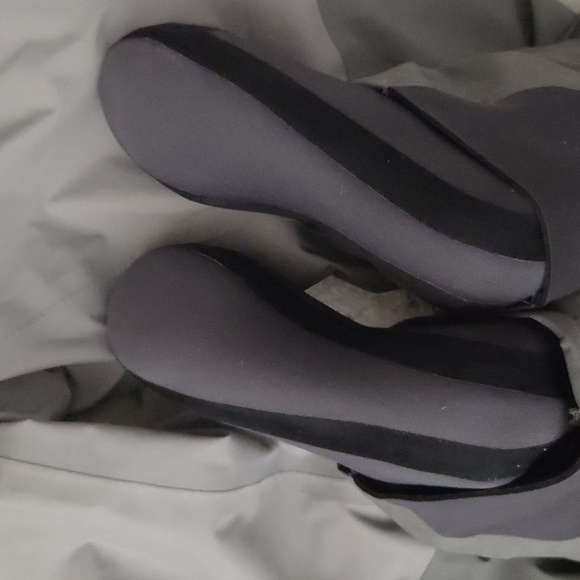 Women's Orvis Ultralight Chest Waders - Size Large - Picture 3 of 14